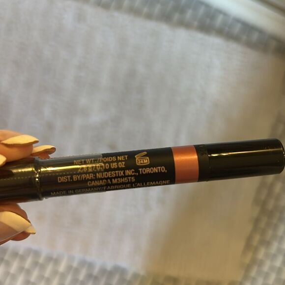 Nudestix Color Lip + Cheek Balm in Pink NEW - Picture 2 of 2